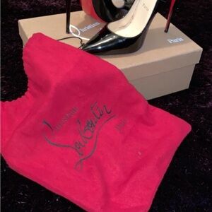 Christian Louboutin So Kate Size 37